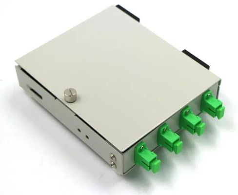 Kern FTTH des FTB-Reihen-Wand-Berg-Faser-Optikanschlusskasten-4 mit APC-Adaptern